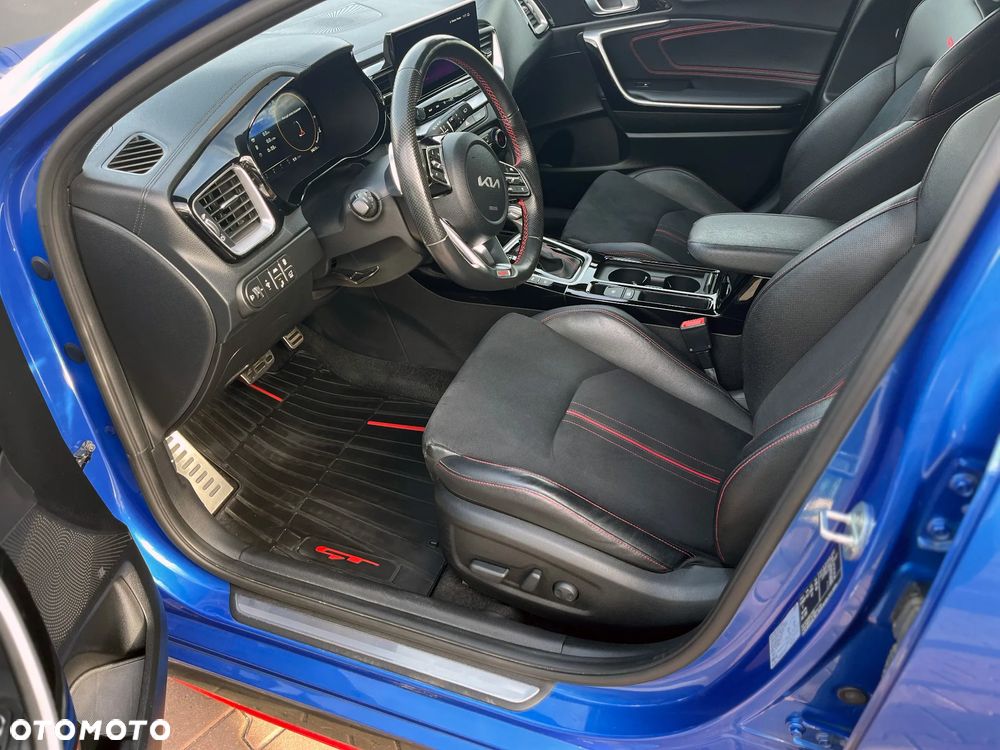 Kia ProCeed 1.6 T-GDI GT DCT - 24