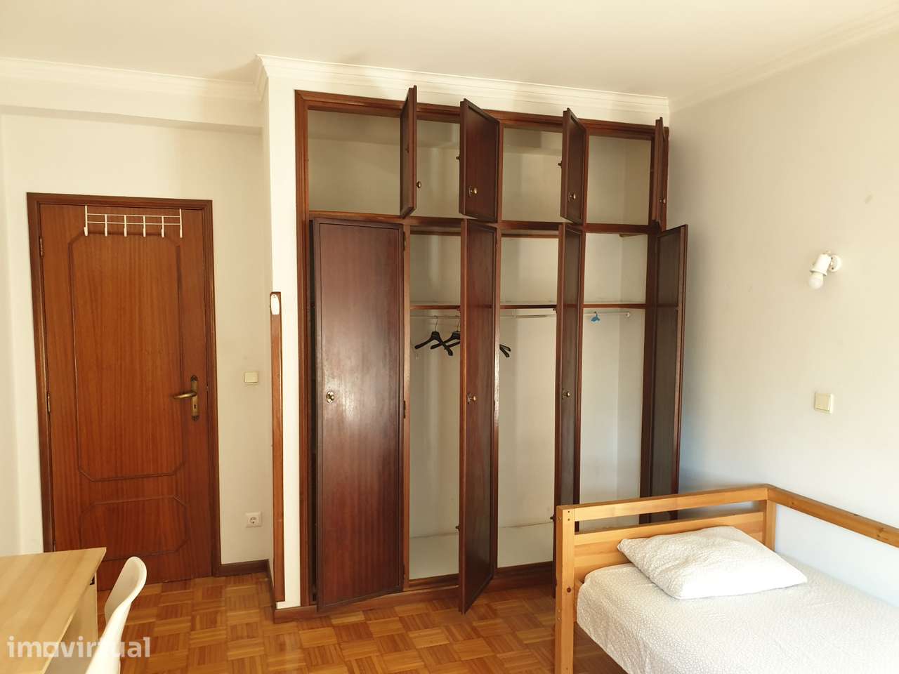 Quarto - Com despesas incluídas - Grande imagem: 3/17