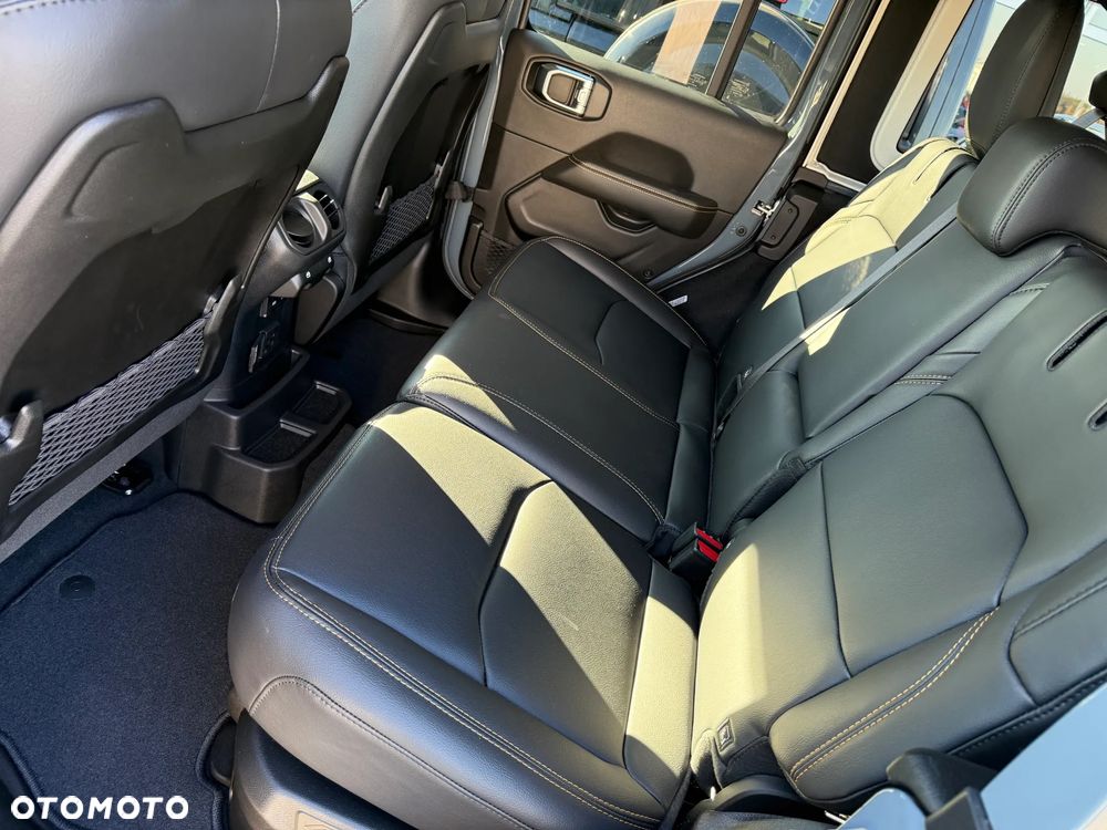 Jeep Wrangler Unlimited 2.0 Turbo PHEV 4xe Sahara - 11