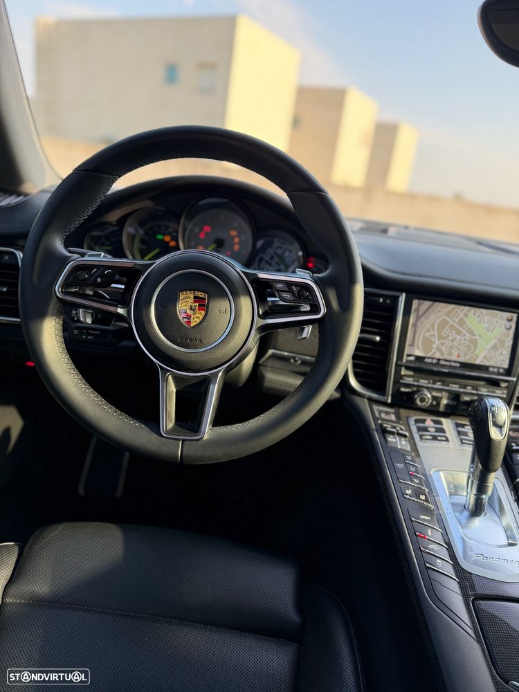 Porsche Panamera S Hybrid - 12