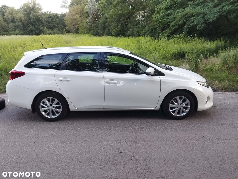 Toyota Auris 1.6 Dynamic - 17