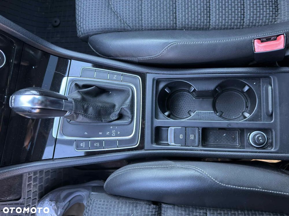 Volkswagen Golf VII 1.4 TSI BMT ACT Highline DSG - 20