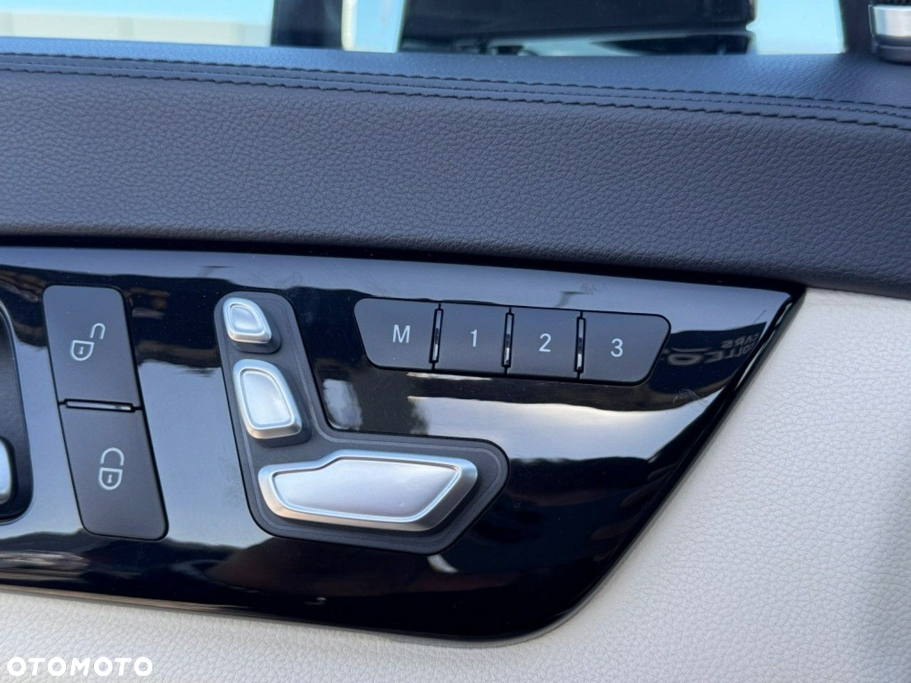 Mercedes-Benz CLS - 16