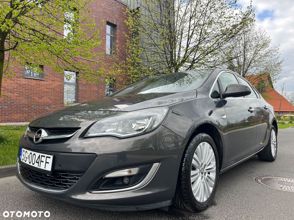 Opel Astra 1.4 Innovation - 1