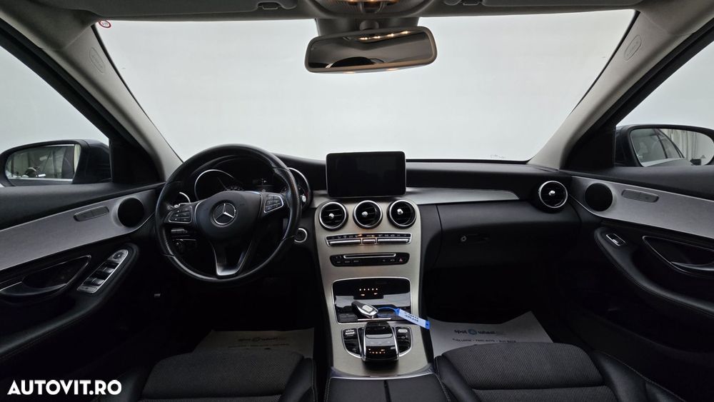 Mercedes-Benz C - 14