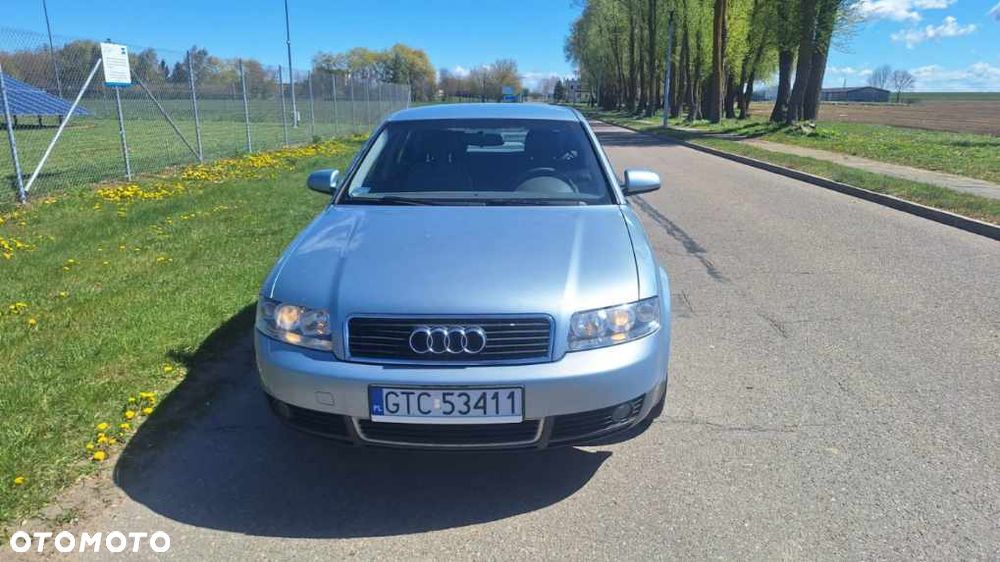 Audi A4 Limousine - 12