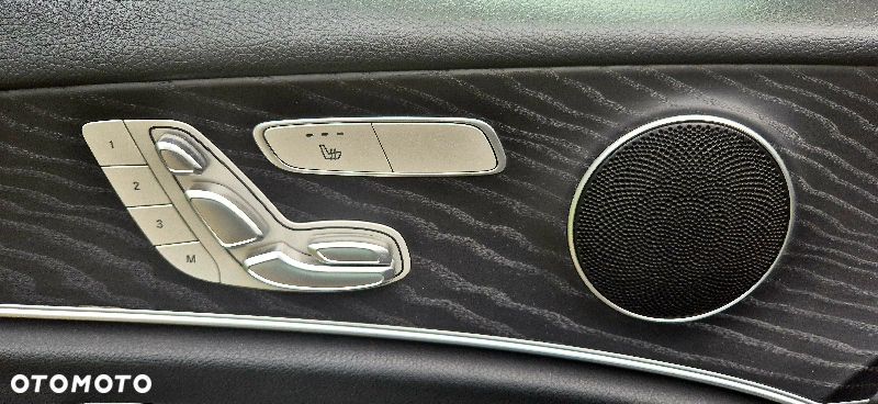 Mercedes-Benz Klasa E 300 de 9G-TRONIC Night Edition - 16