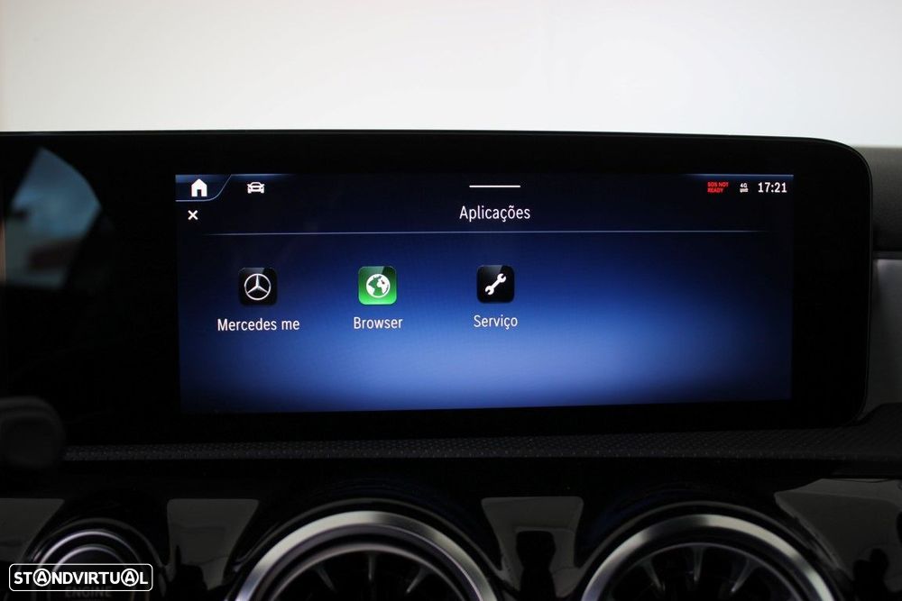 Mercedes-Benz A 250 e AMG Line - 28