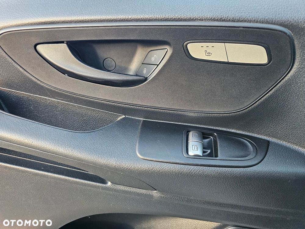 Mercedes-Benz Vito - 24