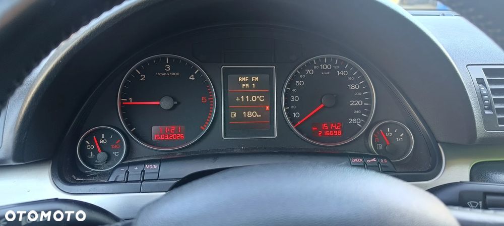 Audi A4 Avant - 6