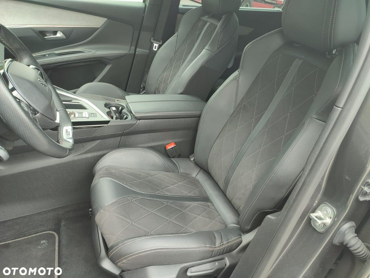 Peugeot 5008 - 31