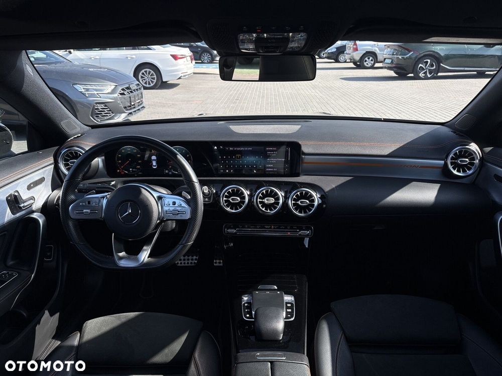 Mercedes-Benz CLA 220 4-Matic Edition 1 7G-DCT - 18