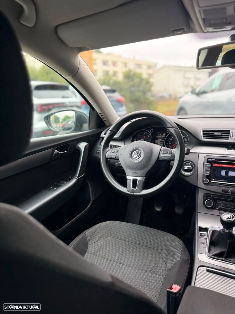 VW Passat Variant 1.6 TDI BlueMotion - 18