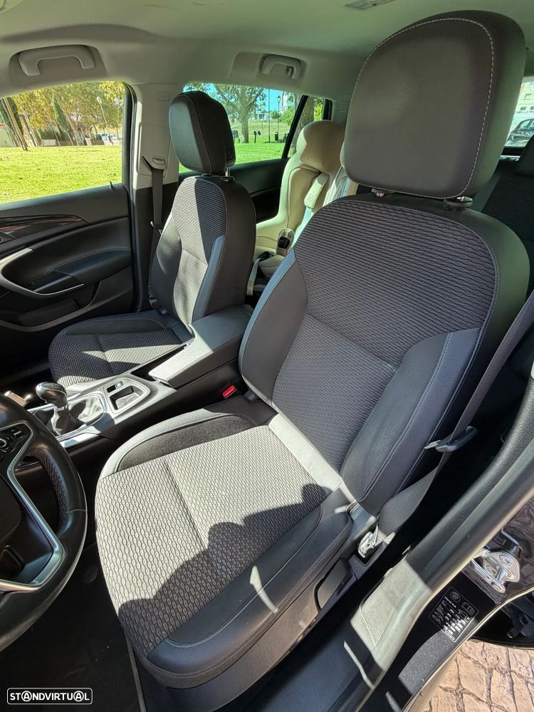 Opel Insignia Sports Tourer - 22