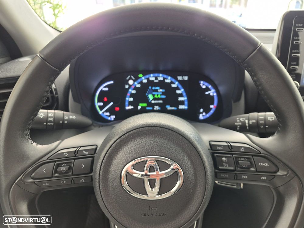Toyota Yaris Cross 1.5 HDF Comfort Plus - 27