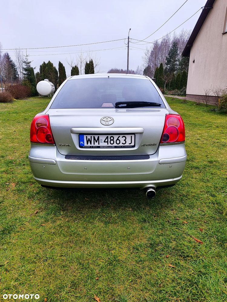 Toyota Avensis 2.0 VVT-i Sol - 3