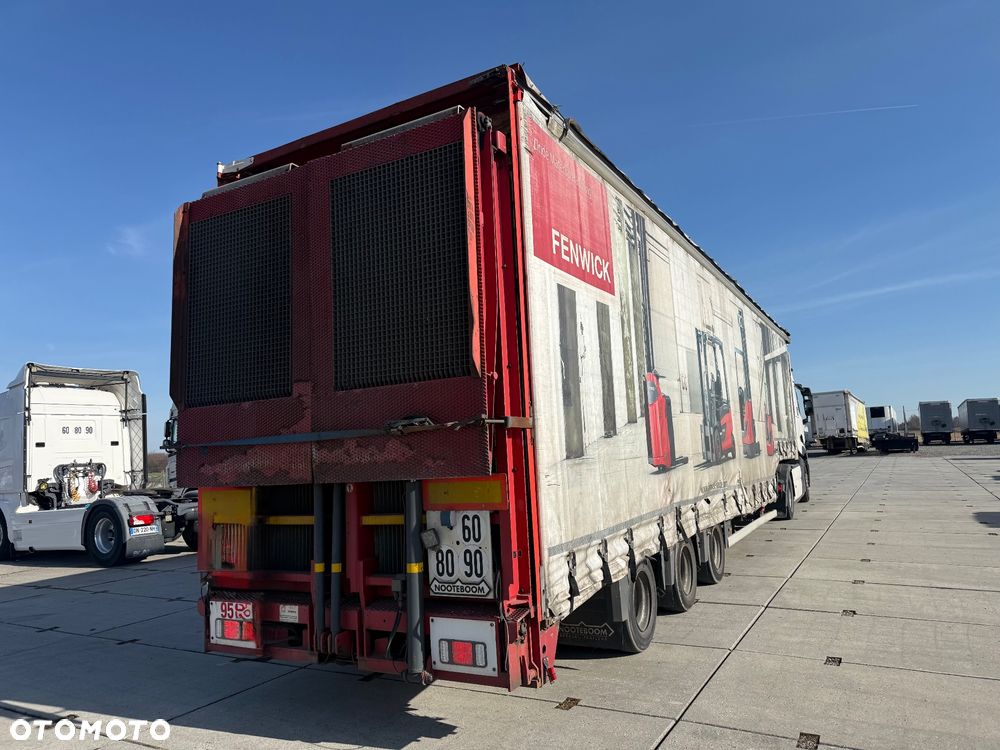 Nooteboom Nooteboom / 3 Osie / Skrętna oś / Osie SAF / Najazdy hydrauliczne + balkon / Poszerzenia / Sprowadzona / STAN BDB / / / - 40