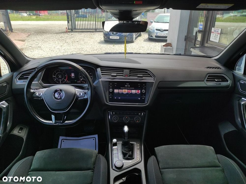Volkswagen Tiguan - 12