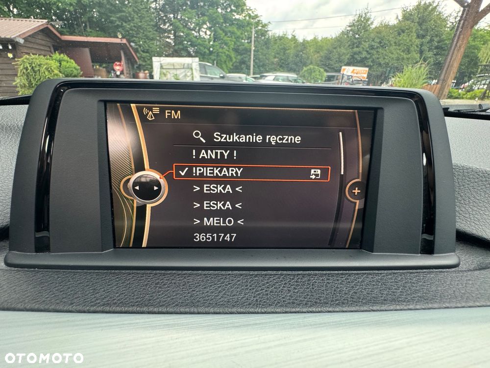 BMW Seria 3 316i Sport Line - 26