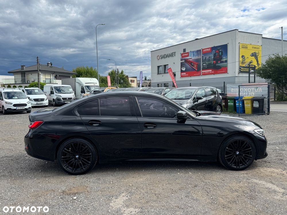 BMW Seria 3 318d Sport Line Shadow - 35