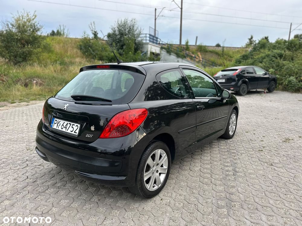 Peugeot 207 - 2