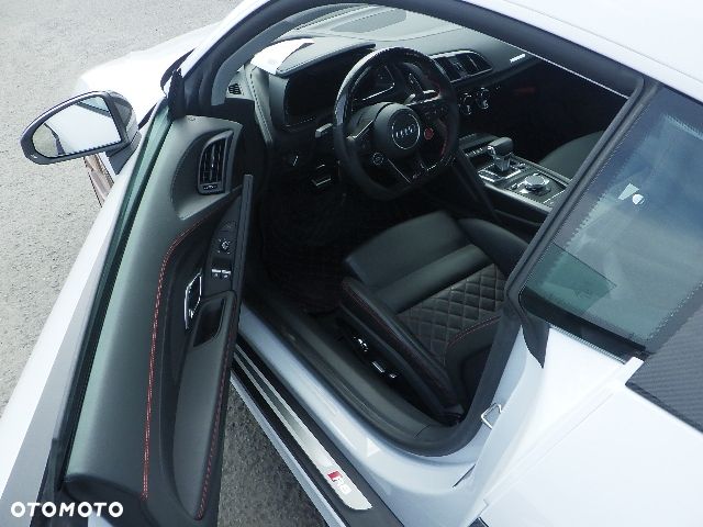 Audi R8 Coupé V10 plus 5.2 FSI quattro S tronic - 13