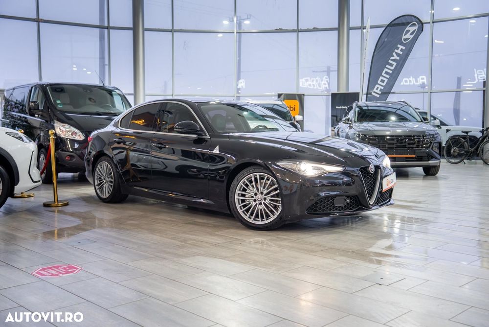 Alfa Romeo Giulia 2.2 Diesel AT8 Super - 24
