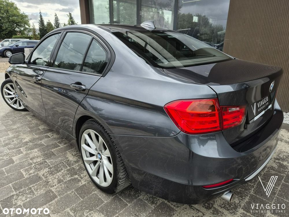 BMW Seria 3 - 34