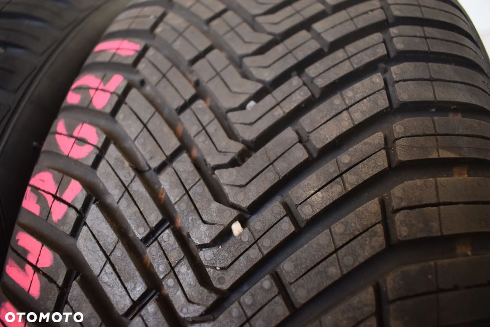 R19 215/50 Continental AllSeasonContact ContiSeal 2024r - 3