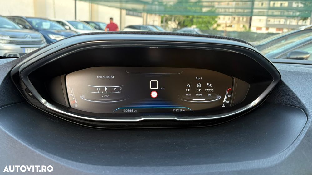Peugeot 3008 - 13