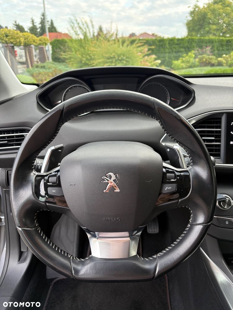 Peugeot 308 1.5 BlueHDi Active Pack Business S&S EAT8 - 30