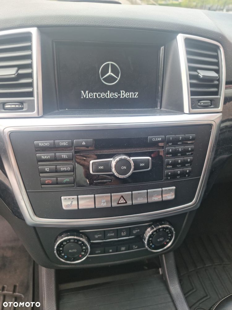 Mercedes-Benz ML 350 BlueTEC 4MATIC 7G-TRONIC - 24