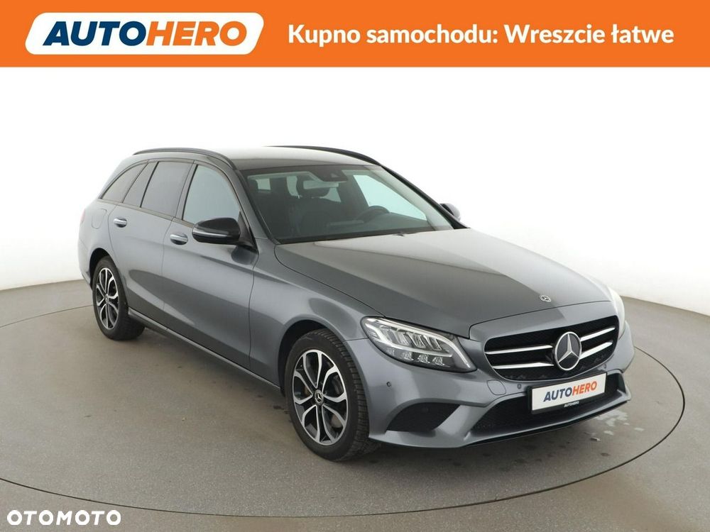 Mercedes-Benz Klasa C 300 4Matic 9G-TRONIC Avantgarde - 11