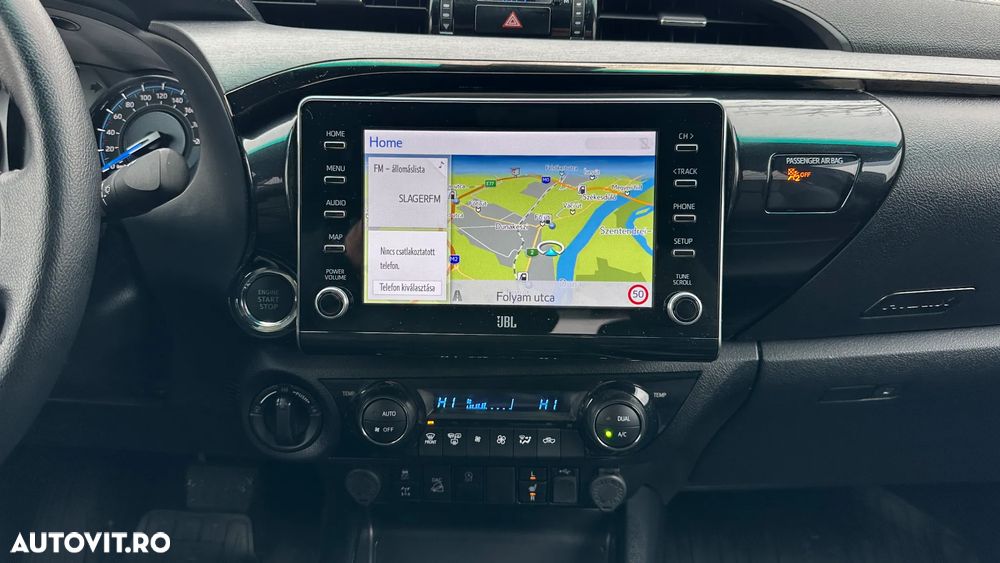 Toyota Hilux 2.8D 204CP 4x4 Double Cab AT Invincible Color Edition - 25