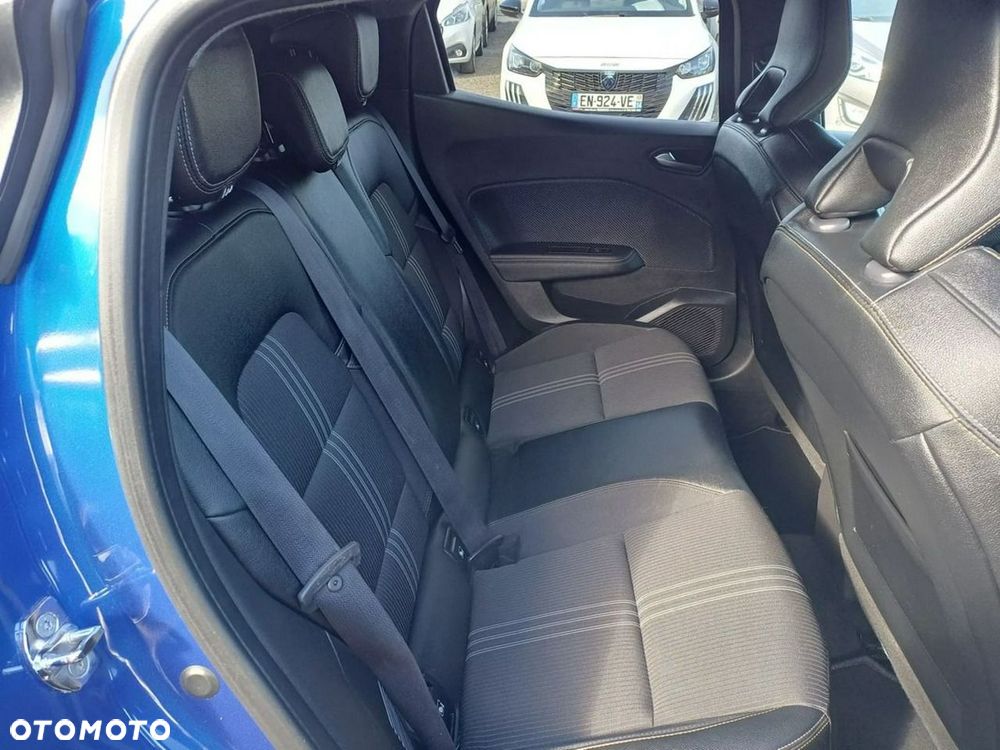 Renault Clio - 15
