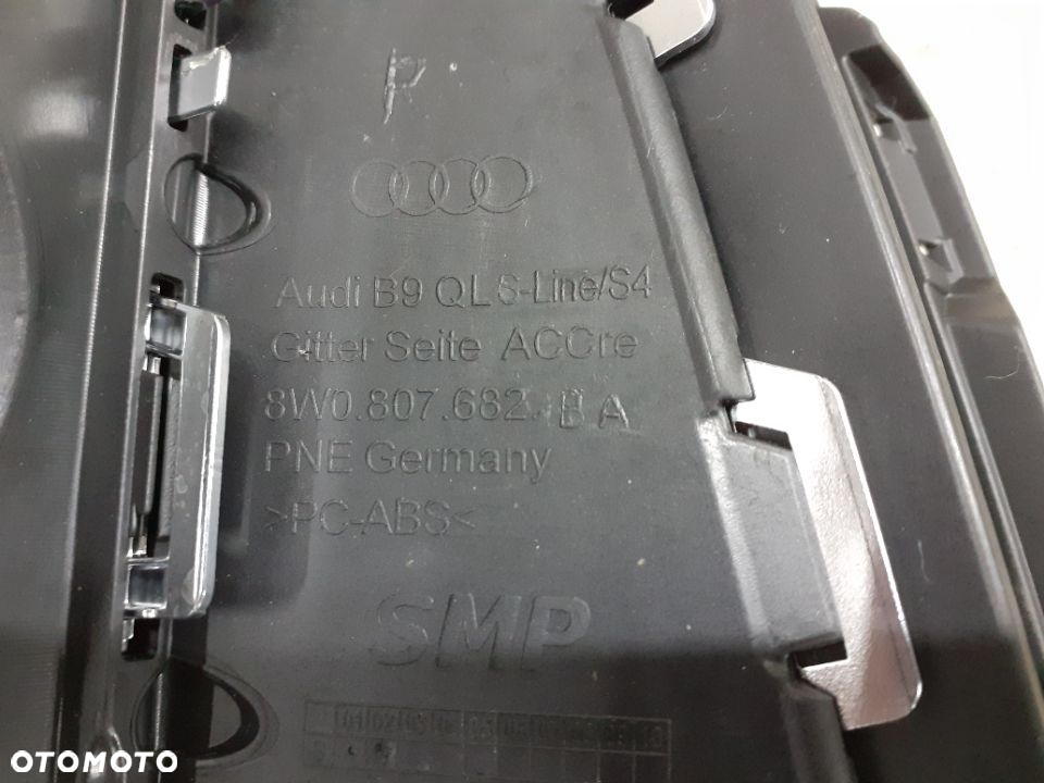 KRATKA ZDERZAKA PRAWA AUDI A4 B9 S-LINE COMPETITION PLUS 8W0807682BA - 6