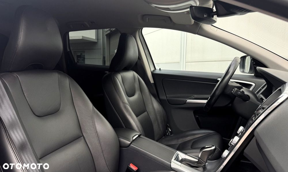 Volvo XC 60 - 21