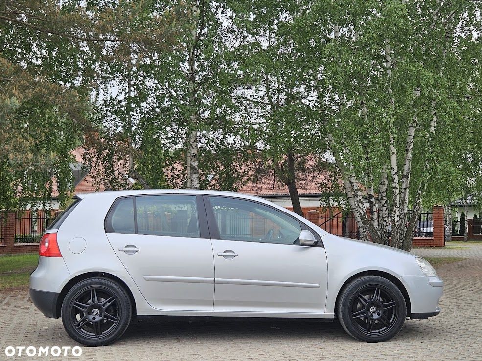 Volkswagen Golf 1.9 TDI Sportline - 8