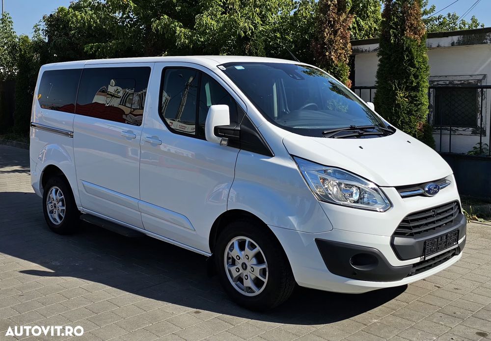 Ford Tourneo Custom - 2