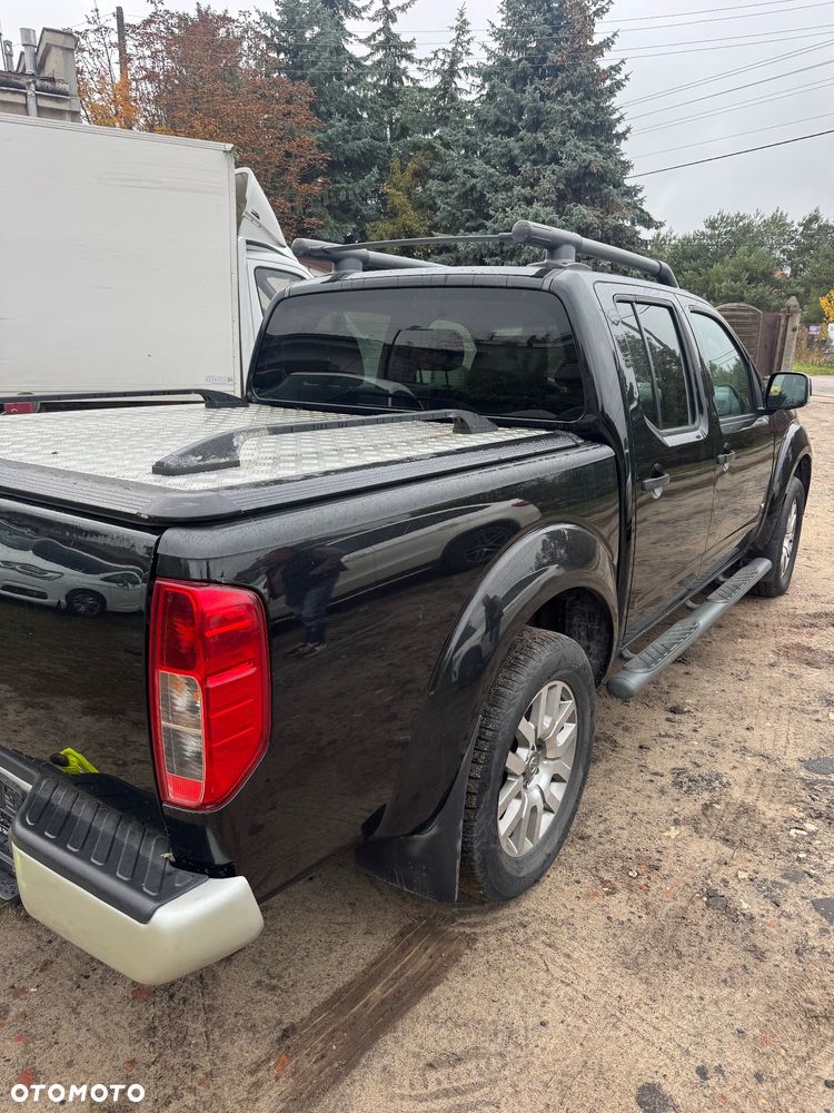 Nissan Navara 3.0 D V6 - 2