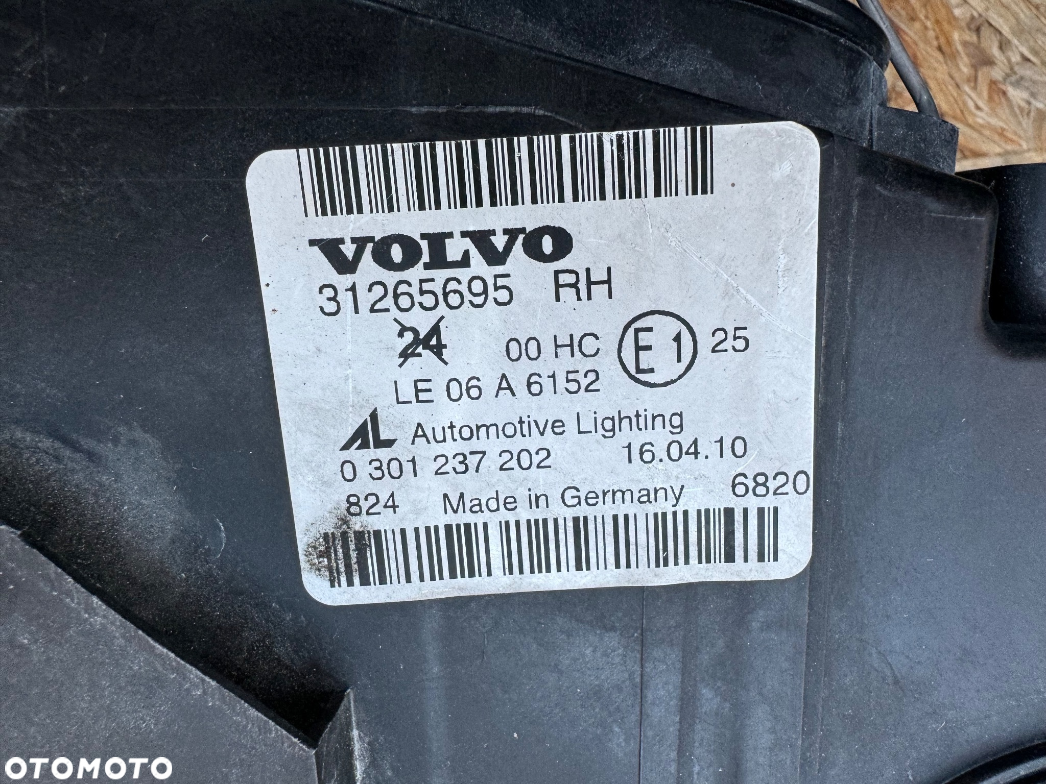 LAMPA REFLEKTOR PRZÓD PRZEDNIA PRAWA RH VOLVO V50 S40 II LIFT 08-12 ZWYKŁA SOCZEWKA 31265695 ORYGINAŁ - 9