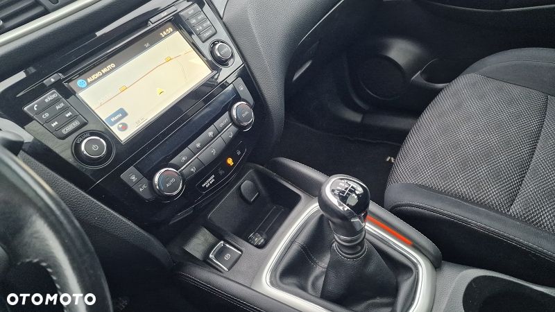 Nissan Qashqai 1.2 DIG-T N-Vision - 22