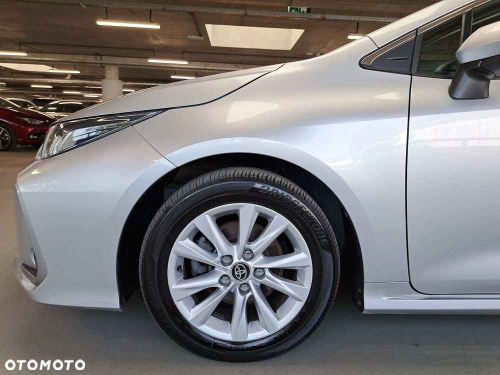 Toyota Corolla 1.8 Hybrid Comfort - 38