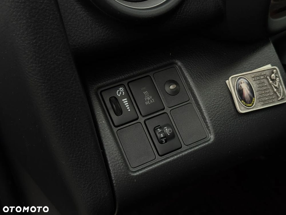 Toyota RAV4 2.2 D-4D Sol 180 - 37