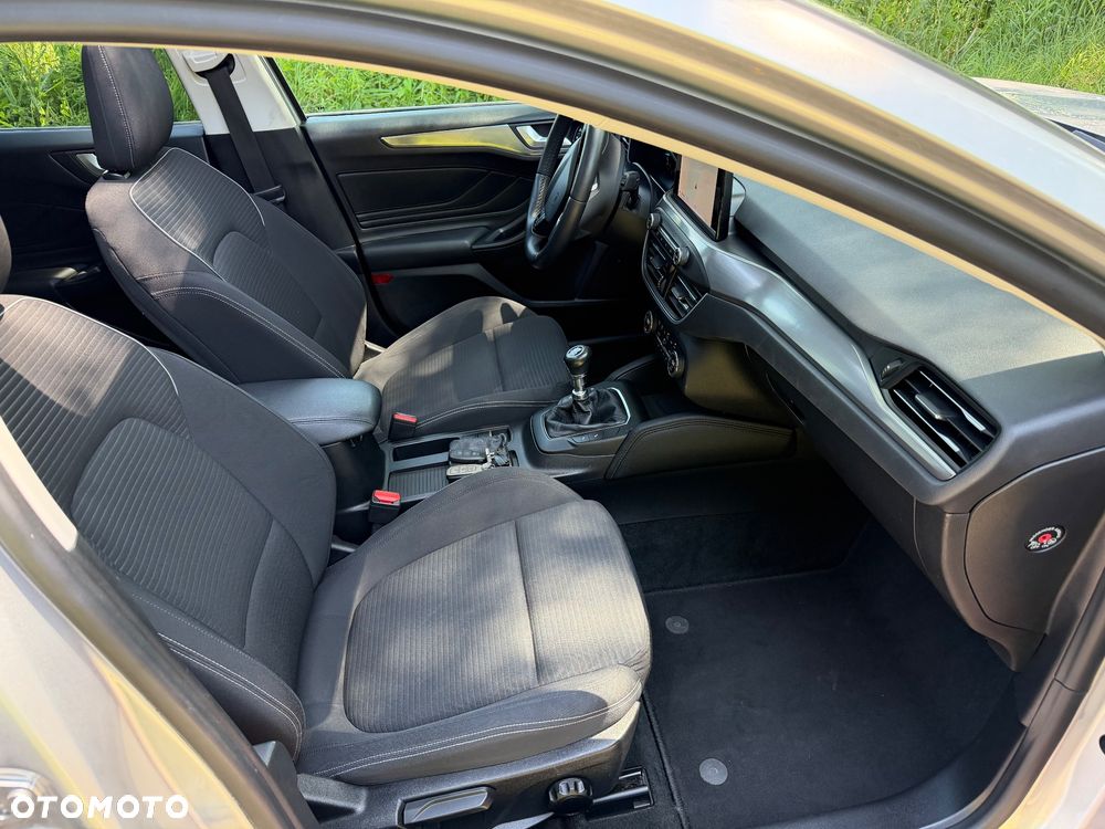 Ford Focus 1.0 EcoBoost STart-Stopp-System TITANIUM X - 11