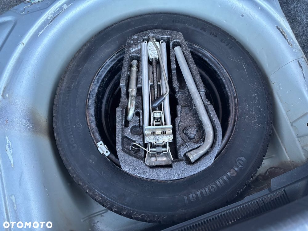 Volkswagen Polo - 15