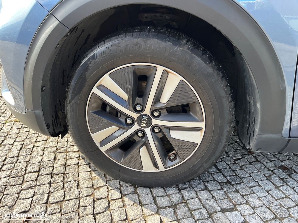 Kia Niro 1.6 GDi HEV Urban - 13