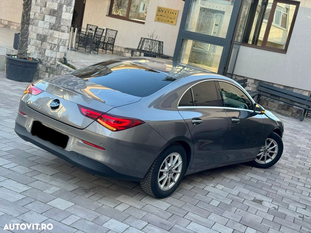 Mercedes-Benz CLA 180 - 4