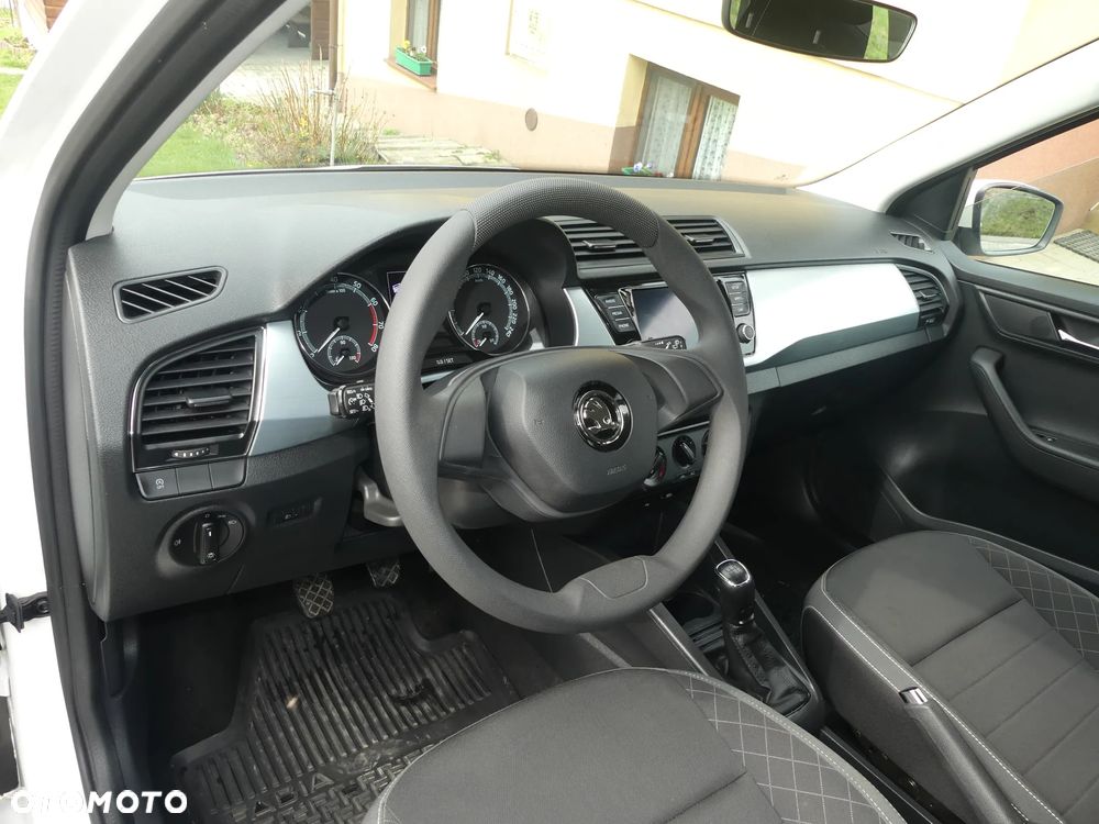 Skoda Fabia 1.0 TSI Ambition Plus - 6