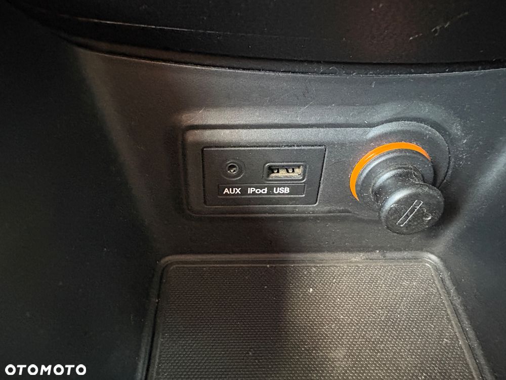 Kia Venga - 18